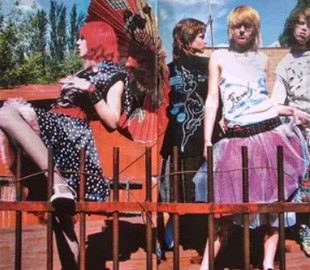 В сети показали, как украинские женщины одевались ​в 2000-х. Фото