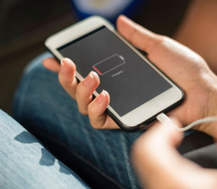 Сменные аккумуляторы снова появятся в смартфонах и других устройствах в ЕС