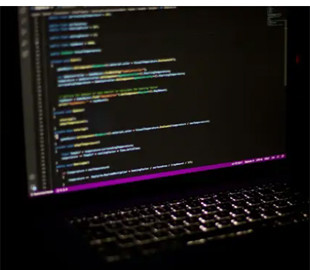 Досвідчені програмісти активніше користуються вайб-кодингом