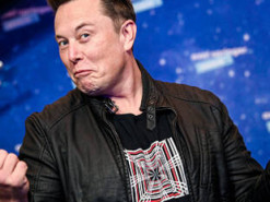 Маск предложил NASA помощь в создании скафандров для миссии на Луну