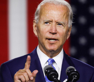 Джо Байден «скасував» сад американських героїв з пам’ятником Стіву Джобсу