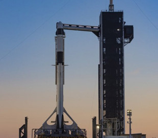 SpaceX перенесла запуск італійського супутника через негоду