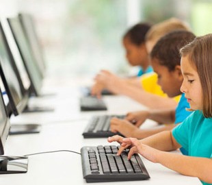 В Минобразовании рассказали, когда все школы будут обеспечены интернетом