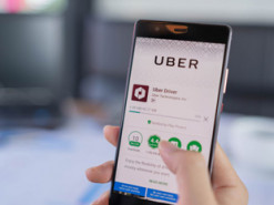 Uber дозволила співробітникам ще рік залишатися вдома