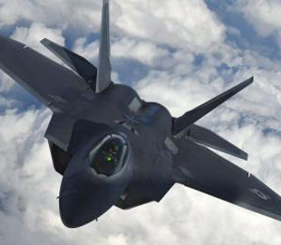 "Золота година в небі": чому F-22 Raptor коштує втричі більше, ніж F-16