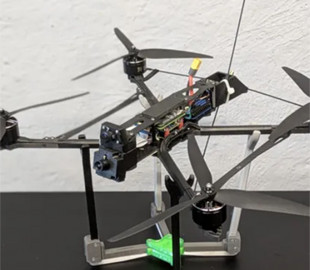 В Україні створили нову систему керування FPV-дронами: чия це розробка