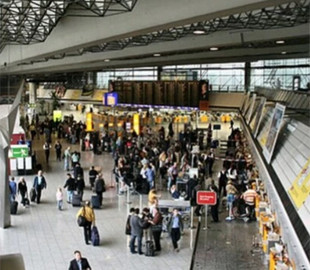 Німеччина посилює захист аеропортів: у 2025 році зафіксовано 144 польоти дронів