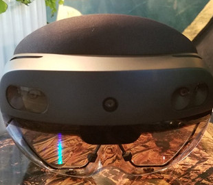 Microsoft передумала выпускать гарнитуру смешанной реальности HoloLens 3 в середине года