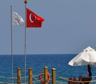 Турецькі готелі припинили приймати російські карти “Мир”