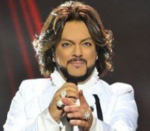 Гордон висміяв Кіркорова у блискучому костюмі, який втік з Росії: "Коли замість мозку пір'я"