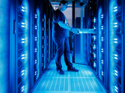 Суперкомпьютеры помогут ученым искать лекарство от COVID-19