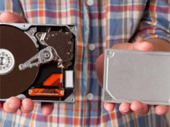 Охоронцям довелося захищати звалище через диск із біткоїнами на мільярди гривень