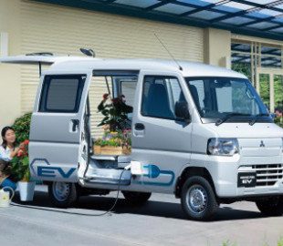 Mitsubishi випустила електричний міні-фургон
