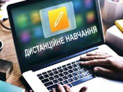 Студенти Чернівецького національного університету переходять на дистанційне навчання