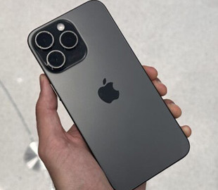 iPhone 15 Pro vs 15 Pro Max: наскільки великі відмінності