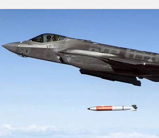 Турецькі розробники успішно запустили новітню крилату ракету SOM-J з винищувача F-16
