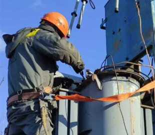 В Україні через різкі перепади напруги може згоріти техніка: що треба зробити кожному