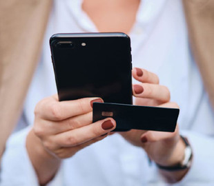 Дві жінки стали жертвами телефонних шахраїв, втративши чималенькі гроші