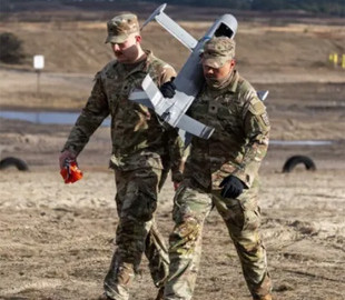 Війна в Україні змушує США переосмислювати розробку зброї