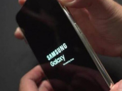 Чому варто почекати з оновленням до One UI 7: основні помилки та баги