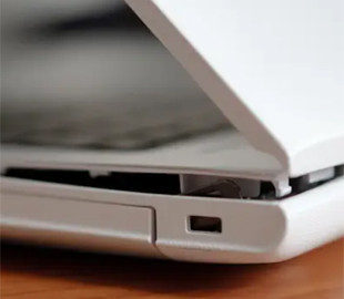 Як перетворити старий ноутбук на найкорисніший пристрій у вашому домі