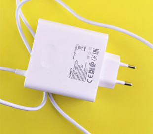 Чи є сенс переплачувати за зарядний пристрій для смартфона