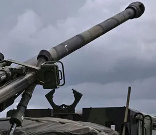 ВСУ ударили по штабу оккупантов в Кадиевке и показали фото уничтоженной техники