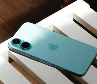 Максимальна швидка зарядка iPhone 17 доступна лише з фірмовими адаптерами Apple