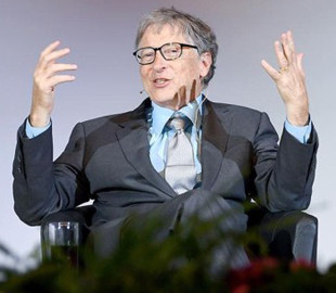 Гейтс обошел Безоса и возглавил список миллиардеров Bloomberg
