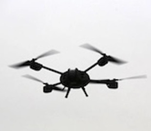 Туск заявив про знешкодження дрона, який літав центром Варшави