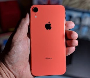 iPhone XR продолжает оставаться бестселлером