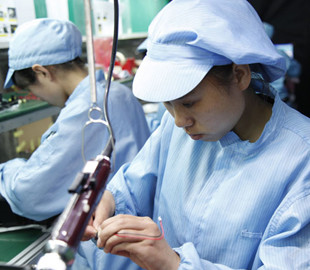 Foxconn не хватает рабочих рук для сборки iPhone 12