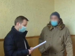 На Київщині фотограф розбещував дівчаток та виготовляв порно