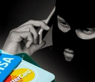 "Питають, де підпис?". З'явилася нова схема крадіжки грошей з банківських карток українців