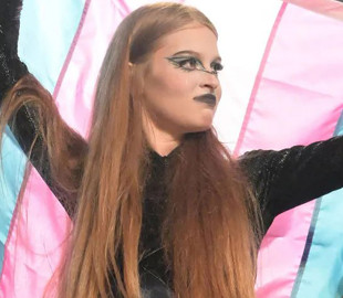 Донька Ілона Маска виступила в драг-шоу на підтримку іммігрантів у США