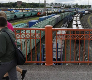 Литовские депутаты призывают продолжить запрет на транзит товаров в Калининград