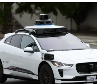 Роботаксі Waymo збило дитину в Каліфорнії