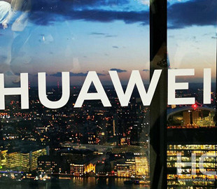Huawei сообщила о рекордном падении выручки в результате давления со стороны США