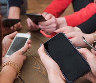 Експерти визначили оптимальний розмір екрана смартфона