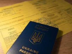 В Украине накрыли турагентство, где подделывали COVID-сертификаты. Сотрудницам объявили о подозрении