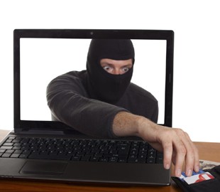 Інтернет-шахрай ошукав чоловіка на 102000 гривень