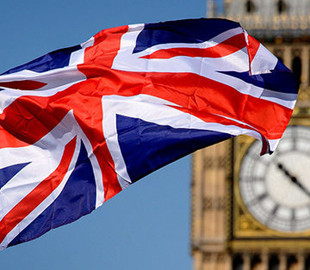  Британія забороняє імпорт чавуну та сталі з РФ і експорт квантових технологій