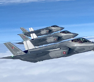 До Данії прибули три нових F-35A