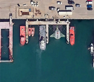 Величезний підводний дрон Manta Ray зняли з космосу