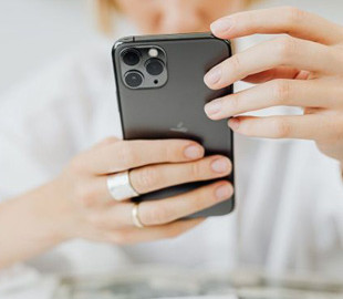 Акумулятор iPhone зношується швидше: 4 помилки, яких варто уникати