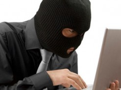 Полиция задержала мошенника, продававшего в Киеве чужие квартиры