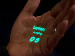 Колишні співробітники Apple створюють новий гаджет, який може замінити смартфони