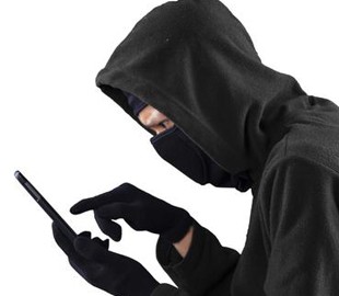 Псевдопрацівник банку виманив у жінки 19 тисяч гривень