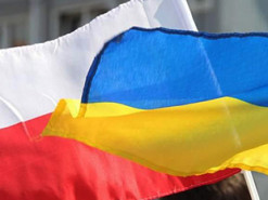 Польща планує поступово обмежувати допомогу українським біженцям