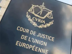 Суд ЄС: поліція може отримувати доступ до персональних даних мобільного телефону